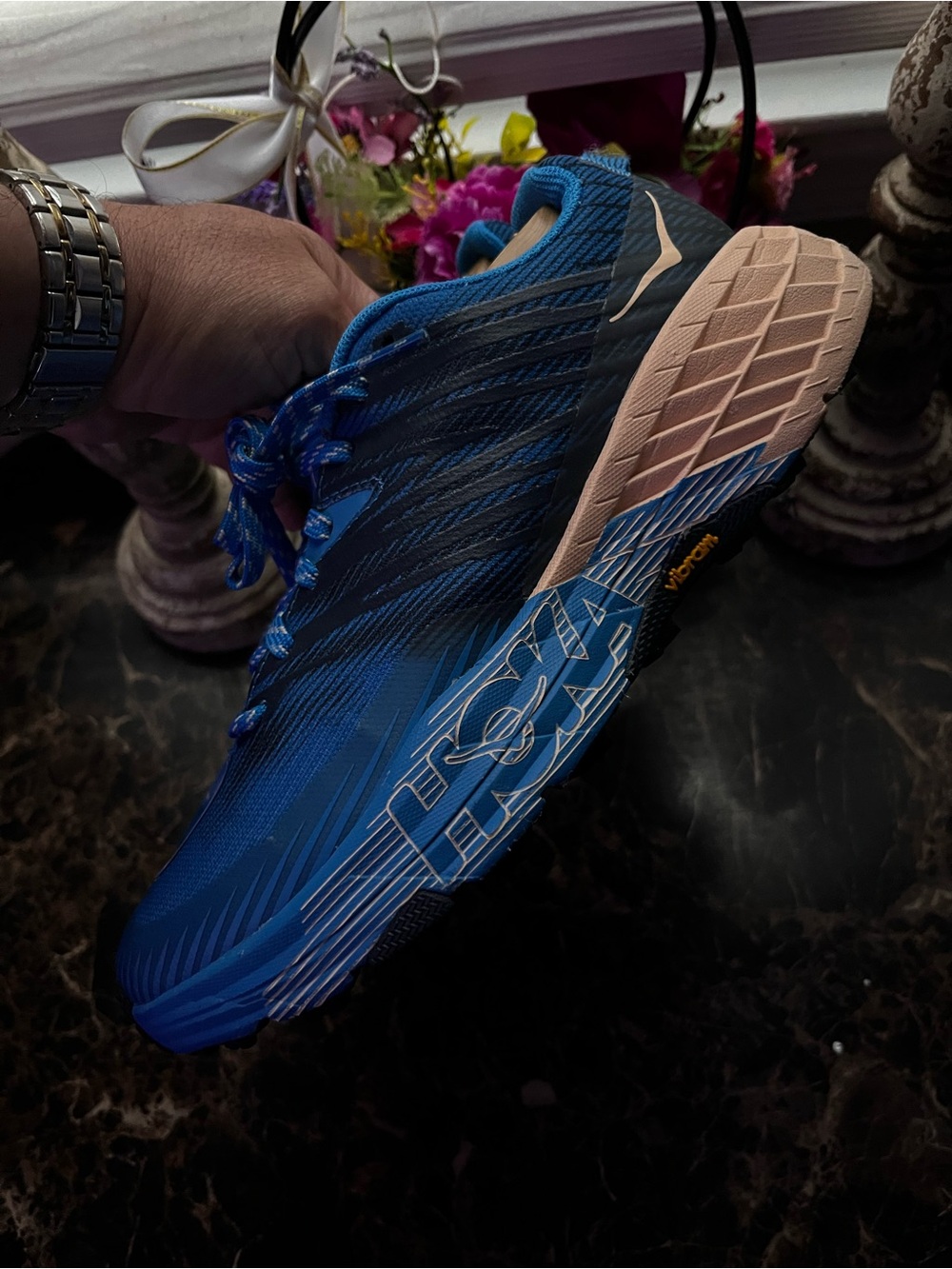 Hoka One Speedgoat 4
Trail Running/Athletic
Lifestyle Shoes
Size 8 for Women - Picture 6 of 11
